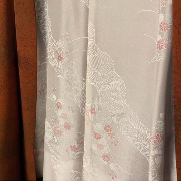 Handmade Japanese Half-Kimono - Picture 4 of 9